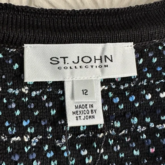 NWT - St. John’s size 12 Sweater perfect for corporate chic.